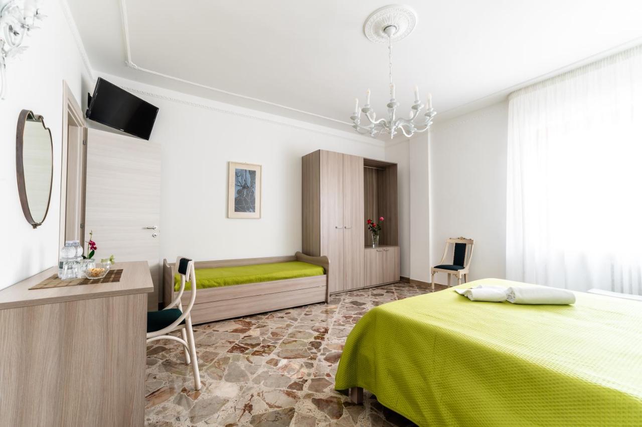 Le Calette Rooms - Puglia Mia Apartments Monopoli Buitenkant foto