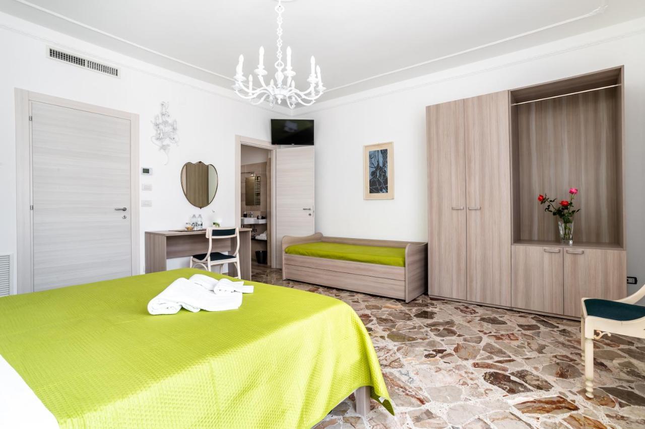 Le Calette Rooms - Puglia Mia Apartments Monopoli Buitenkant foto