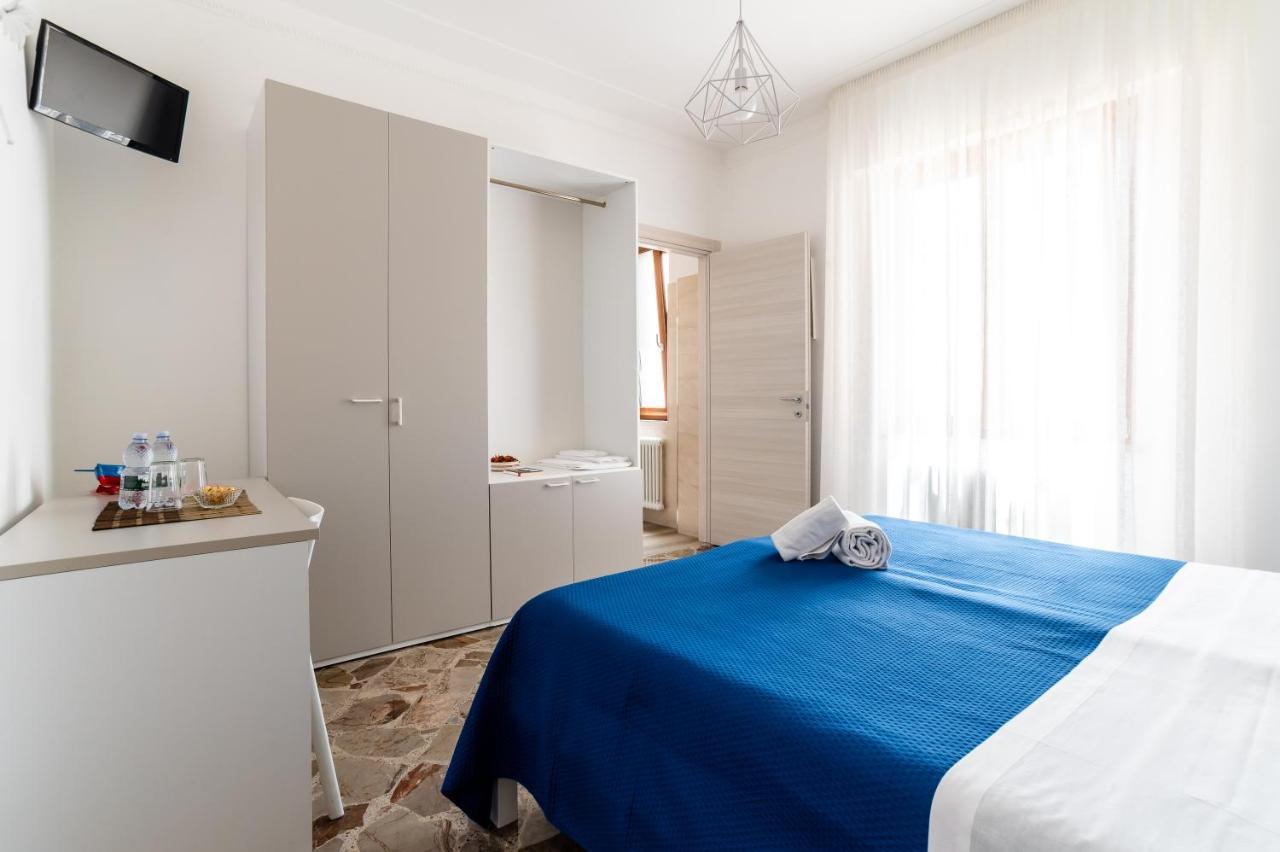 Le Calette Rooms - Puglia Mia Apartments Monopoli Buitenkant foto