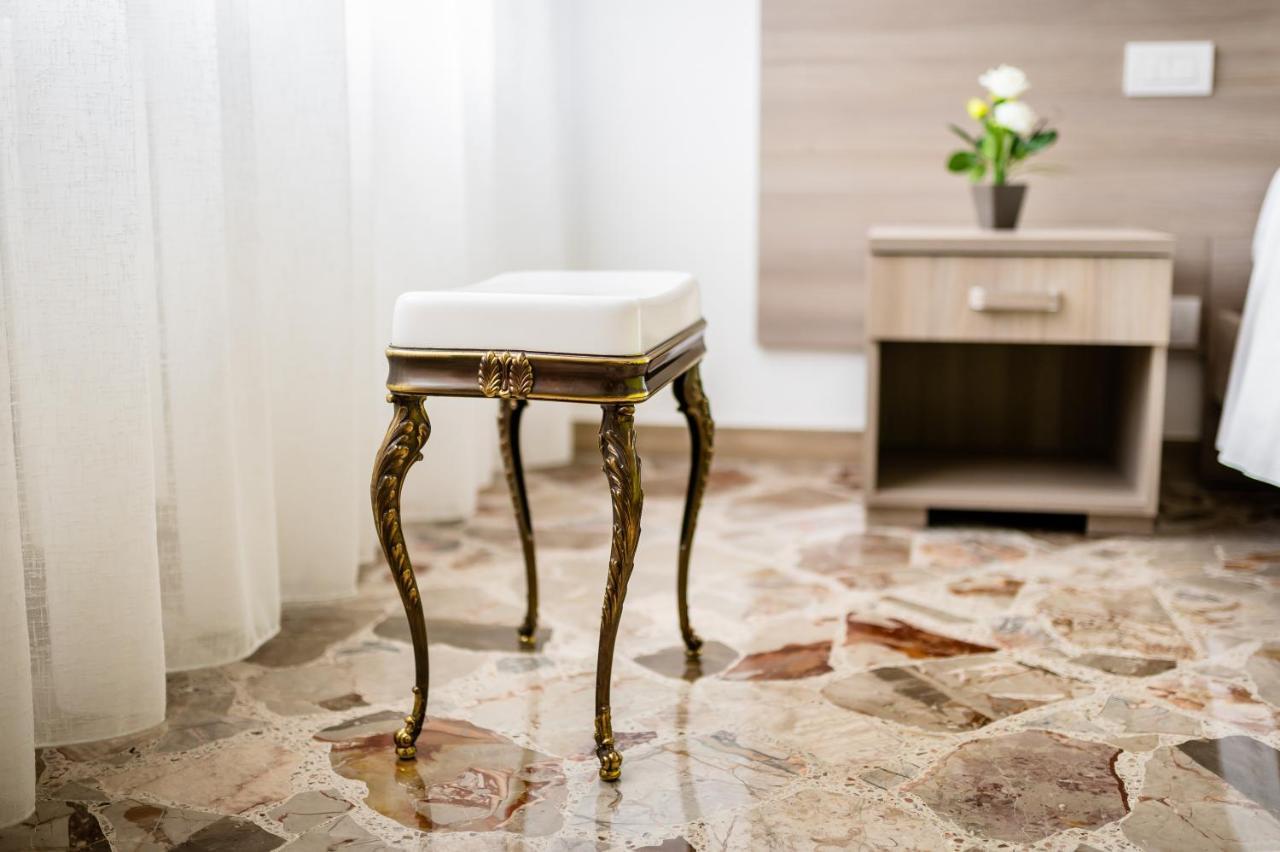 Le Calette Rooms - Puglia Mia Apartments Monopoli Buitenkant foto